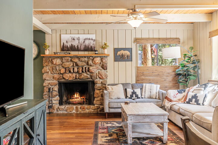 Property Photo:  52172 Acorn Lane  CA 92549 