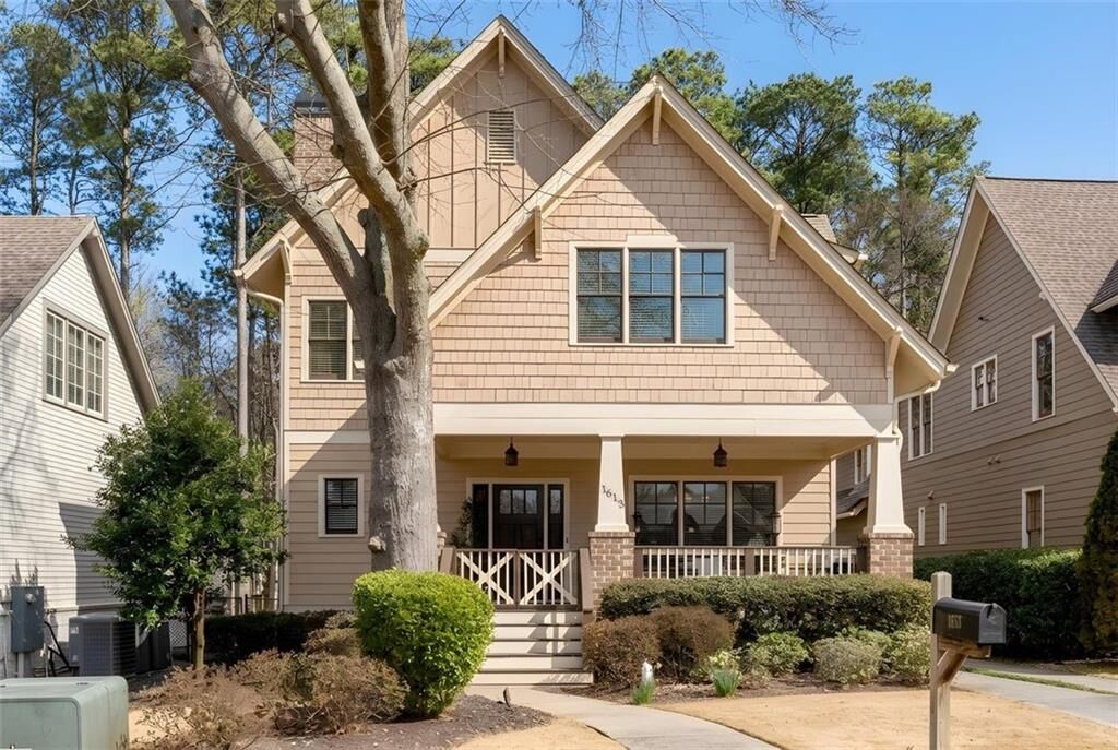 Property Photo:  1613 Walker Street SE  GA 30080 