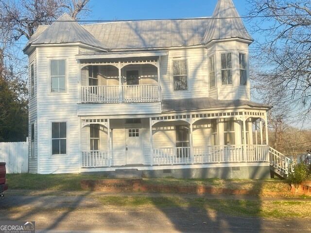 Property Photo:  601 N Wayne Street  GA 31061 