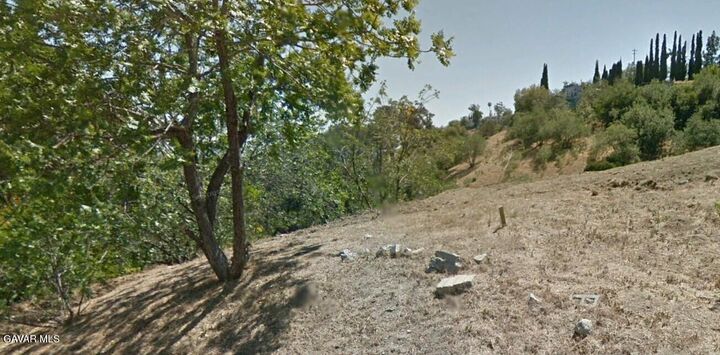 Property Photo: 4376 W Rose Hill Drive CA 90032