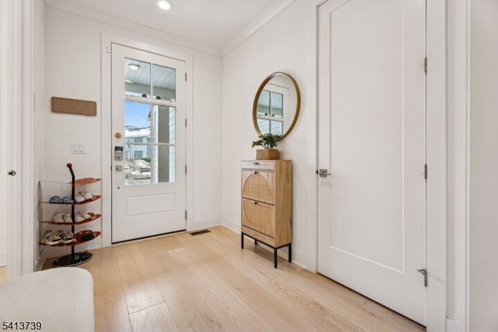 Property Photo:  27 Brambling Rd  NJ 07922 