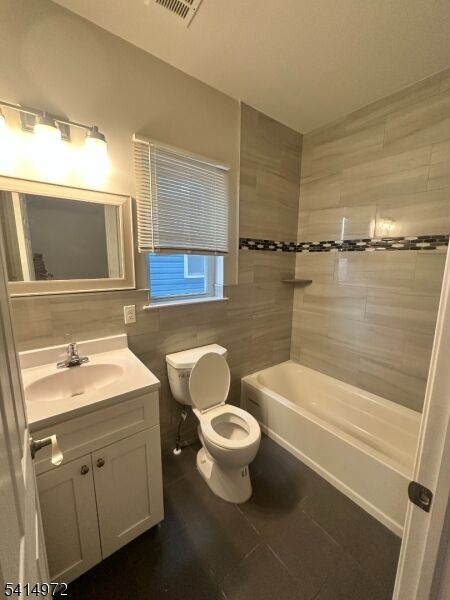 Property Photo:  558 Broadway  NJ 07206 