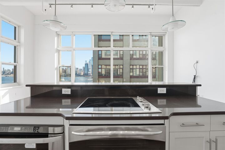 Property Photo:  1500 Washington St 10Q  NJ 07030 