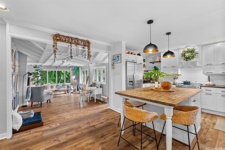 Property Photo:  2445 10th Avenue  HI 96816 