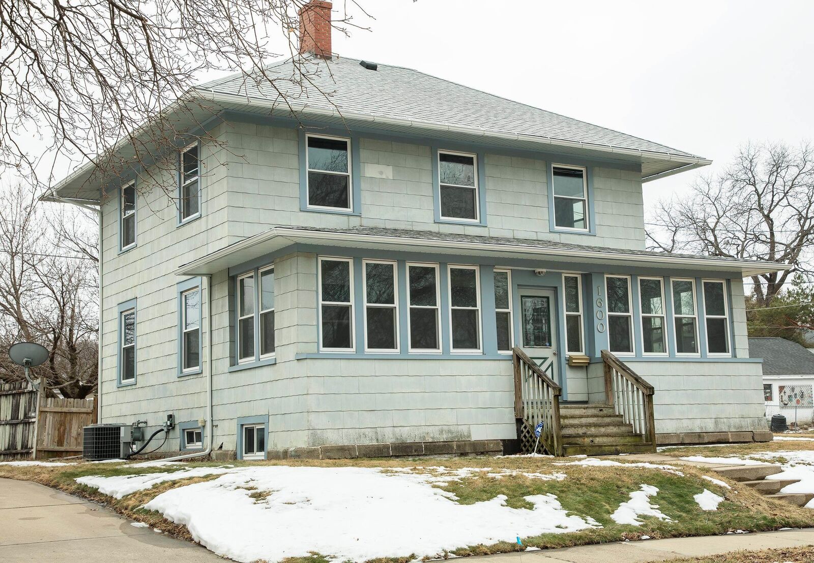 Property Photo:  1600 Forest Avenue  IA 50702 