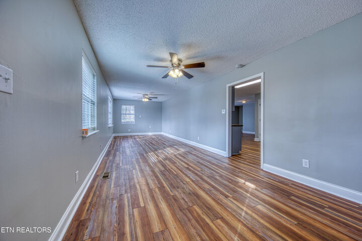 Property Photo: 2205 Ridgecrest Drive TN 37918