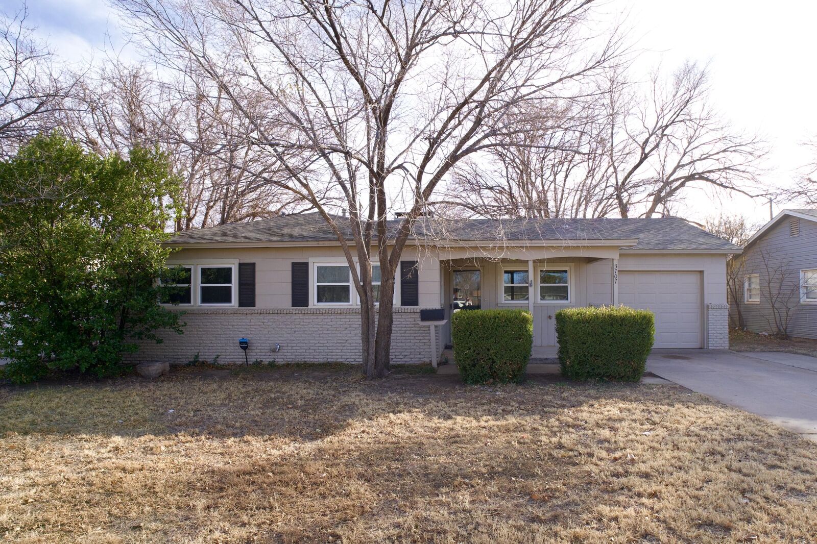 Property Photo:  3707 32nd Street  TX 79410 