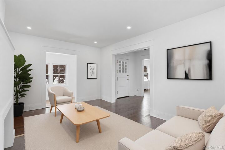 Property Photo:  25 Midland Avenue  NY 10606 