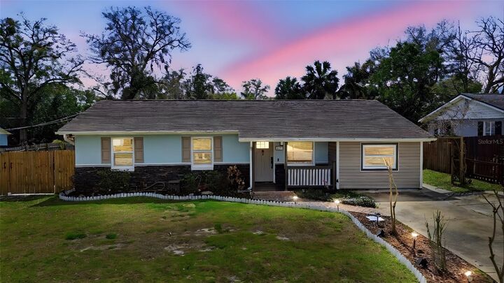 Property Photo:  135 Caracas Road  FL 32713 