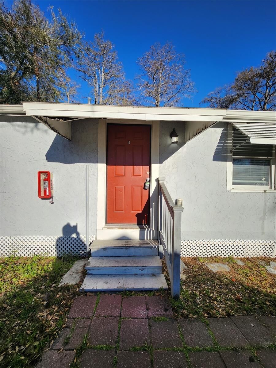 Property Photo:  4611 N Hubert Avenue 5  FL 33614 
