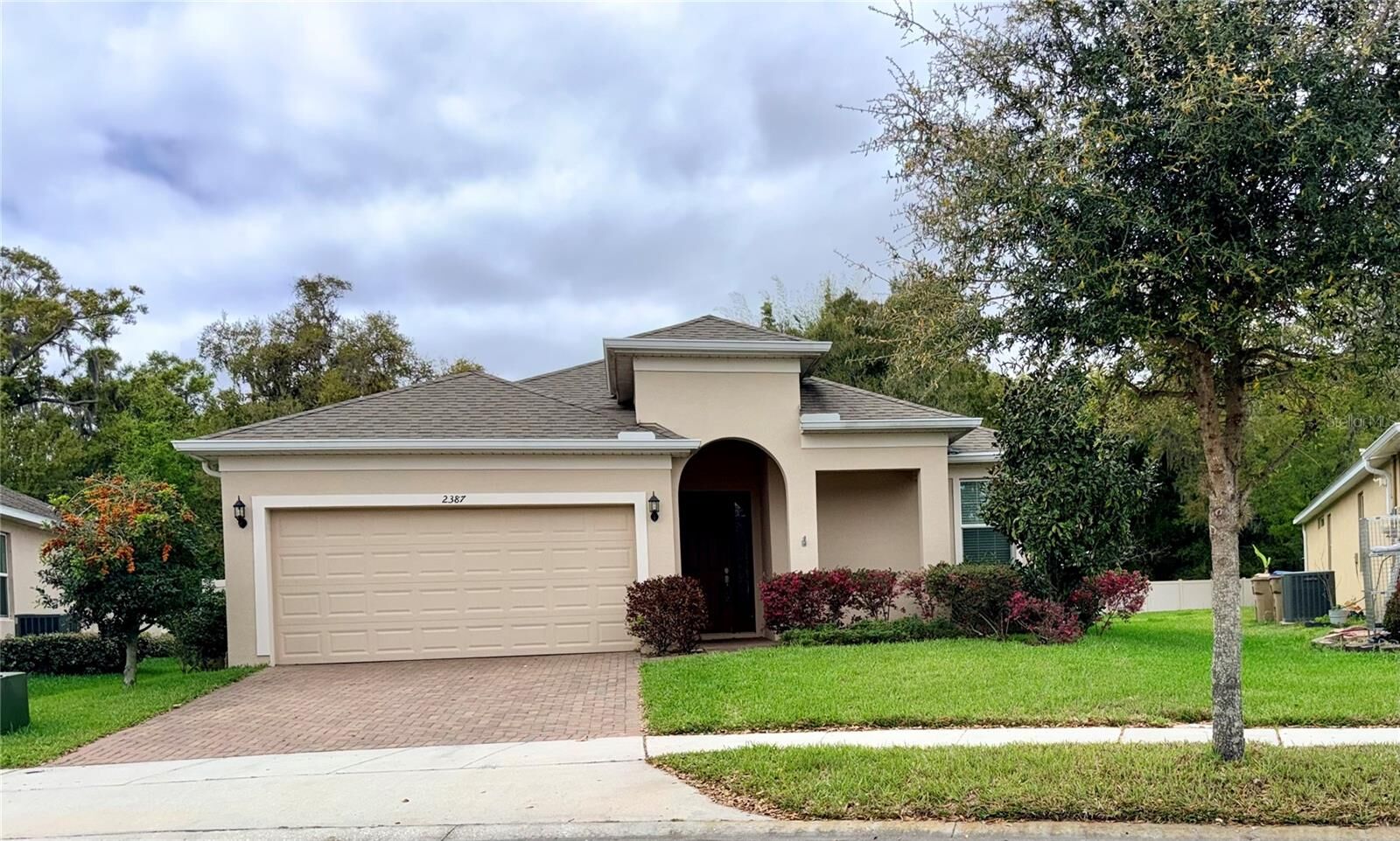 Property Photo:  2387 Jernigan Loop  FL 34746 