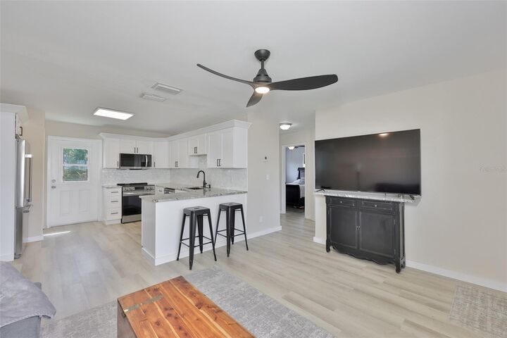 Property Photo:  4718 W Oklahoma Avenue  FL 33616 