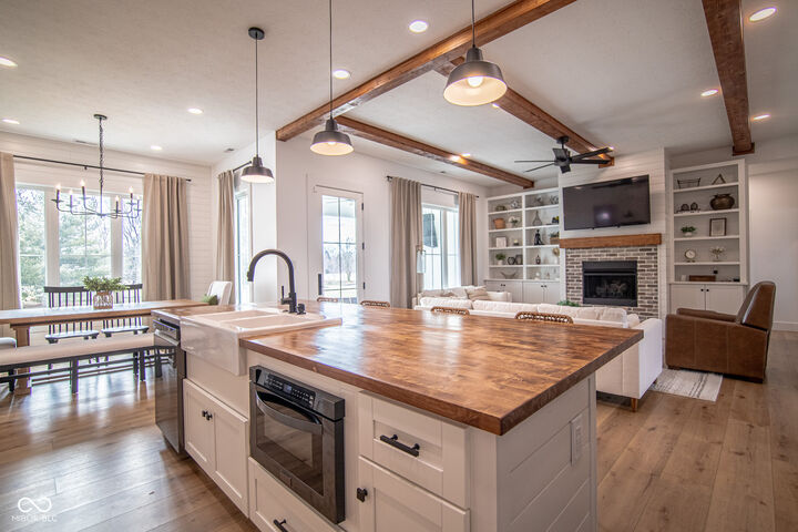 Property Photo:  150 Lakeside Drive  IN 46167 