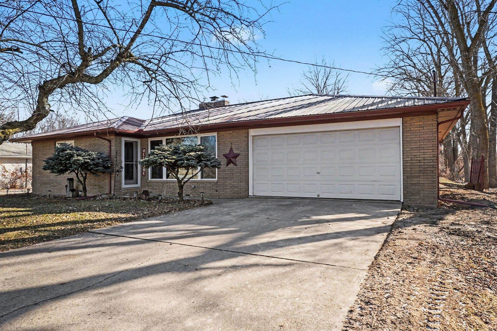 Property Photo:  5115 Baxman Drive  MI 48706 