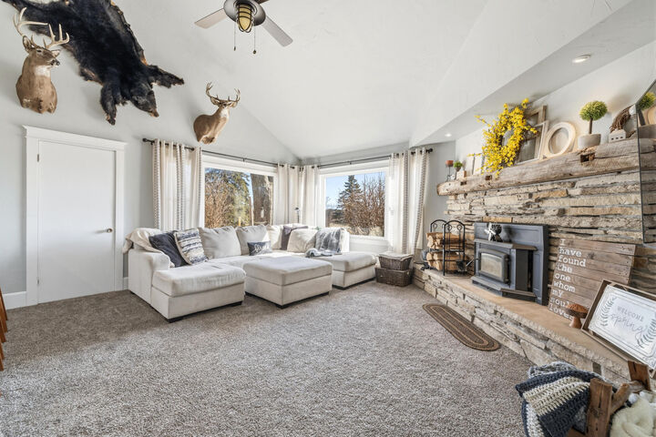 Property Photo:  1615 Ulao Pkwy  WI 53024 