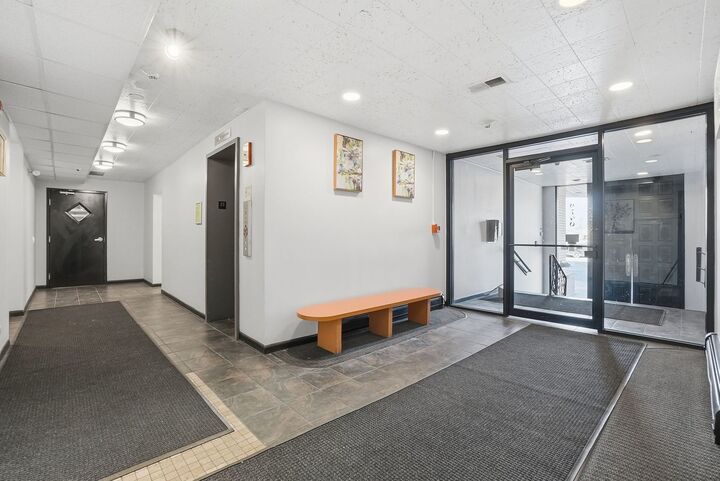 Property Photo:  9740 S Pulaski Road 605  IL 60453 