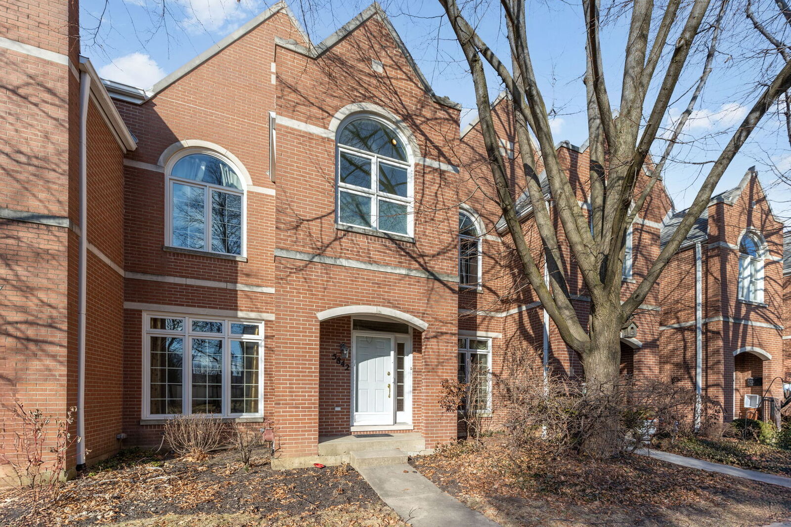Property Photo: 5842 N Saint Johns Court IL 60646