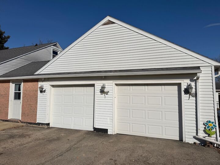 Property Photo:  211 S Elm Street  IL 61326 