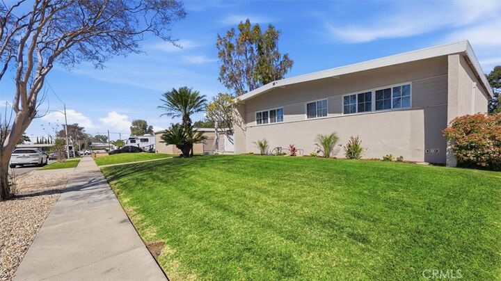 Property Photo:  10822 Fielding Drive  CA 90604 