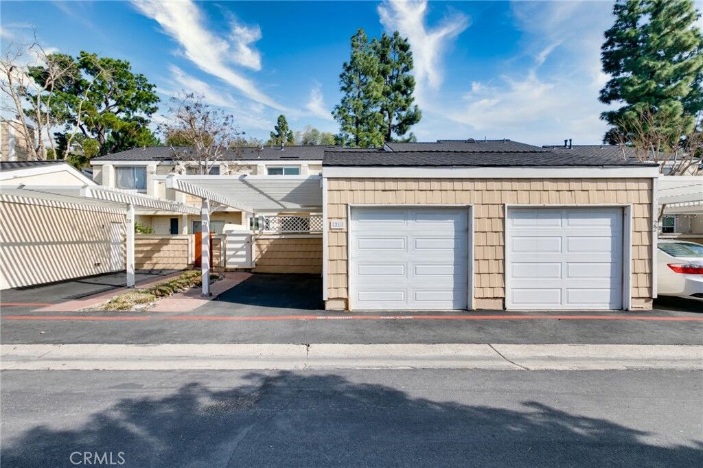 Property Photo:  3340 E Collins Avenue 21  CA 92867 