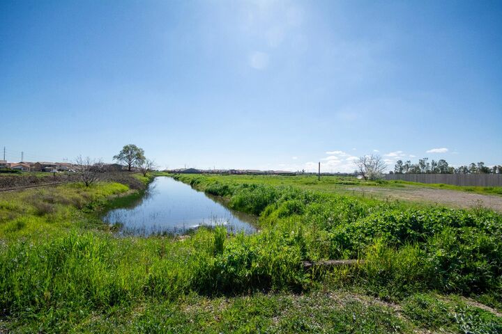 Property Photo:  9216 Florin Road  CA 95829 