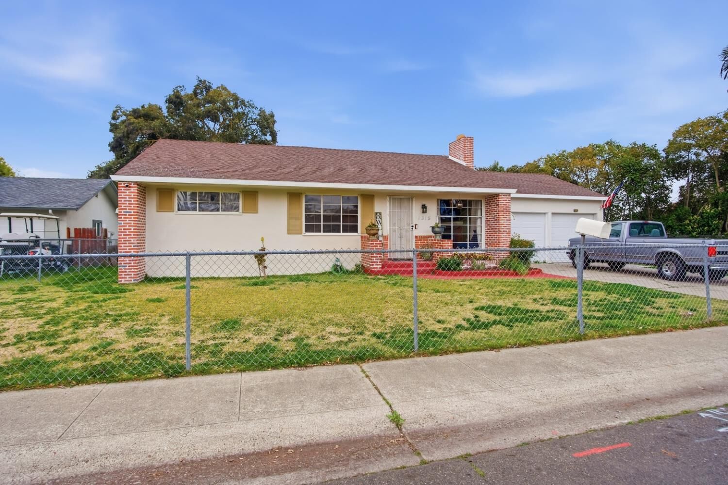 Property Photo:  1315 Barcelona Avenue  CA 95209 