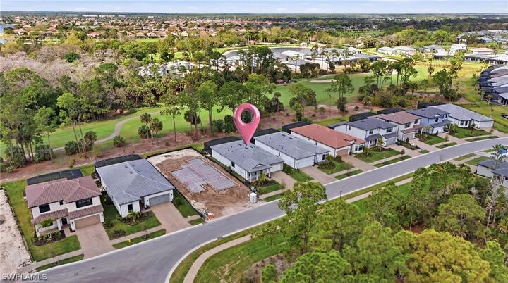 Property Photo:  2133 Sequoia Court  FL 34120 