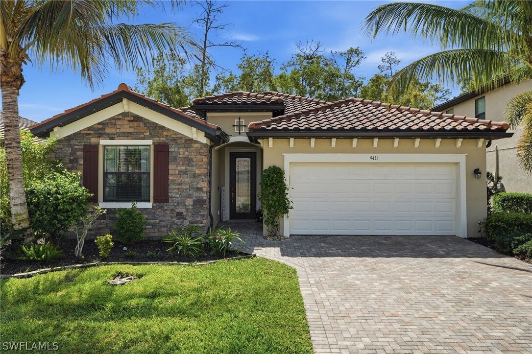 Property Photo:  9431 Foxglove Lane  FL 34120 