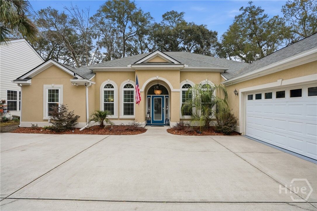 Property Photo:  10 Arabica Lane  GA 31419 