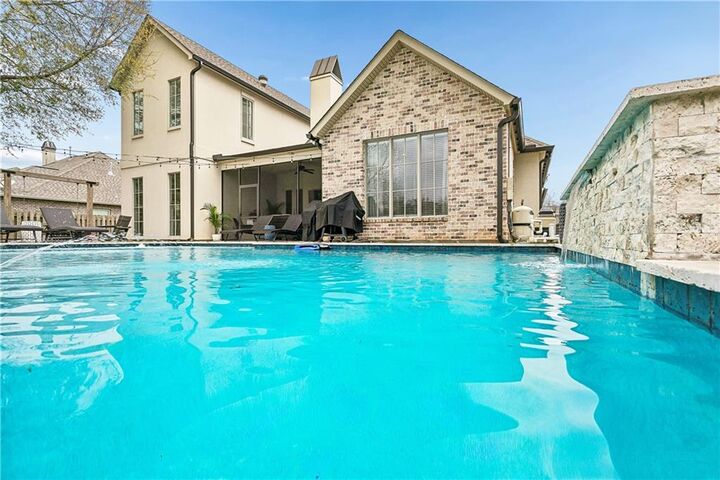 Property Photo:  218 W Longview Court  LA 70447 