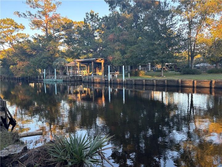 Property Photo: Muriel Lane LA 70445