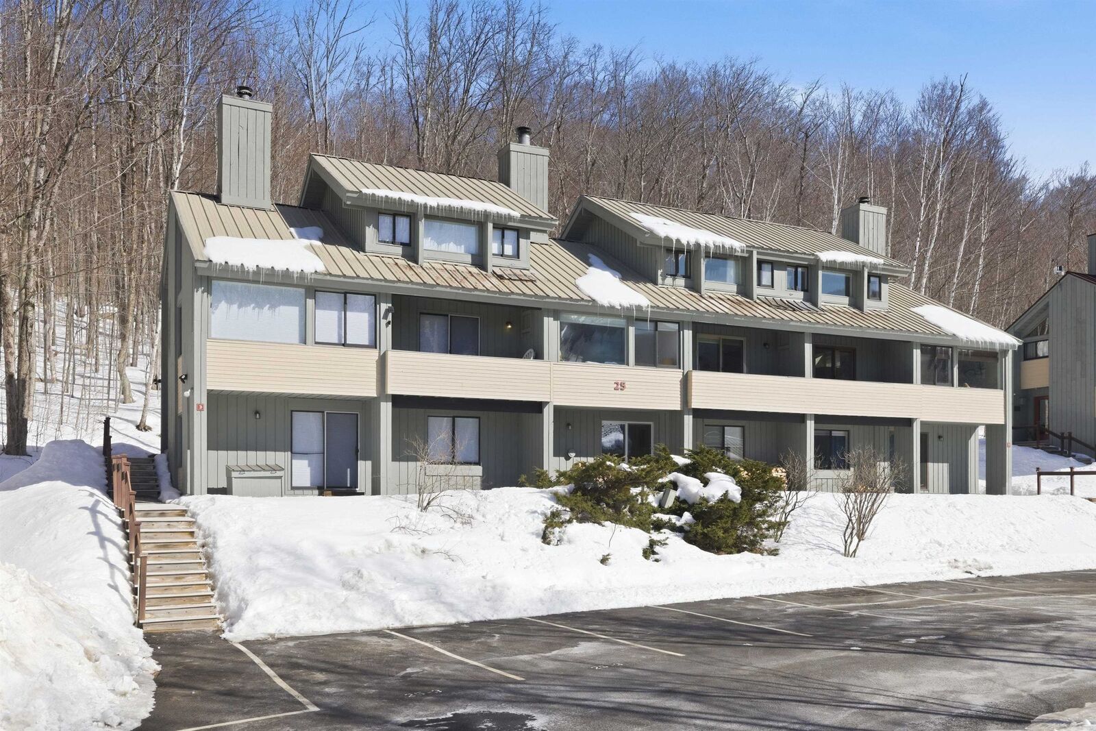 Property Photo: 25 Ravine Lane NH 03251