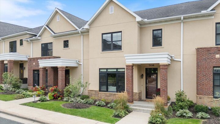 Property Photo:  708 Linden Street  MN 55118 