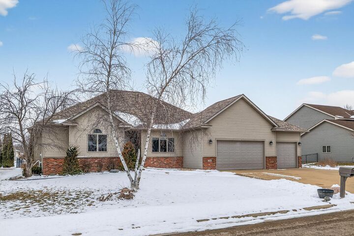 Property Photo:  1408 27th Street SW  MN 55912 