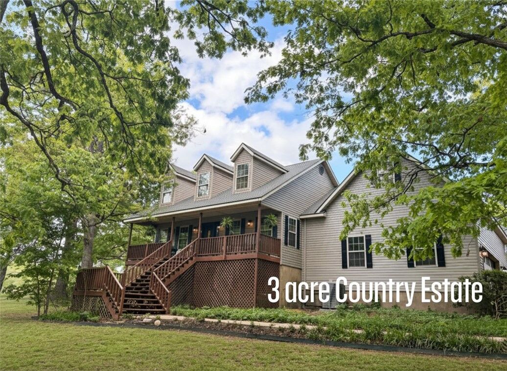 Property Photo:  1580 Theresa Lane  AR 72762 