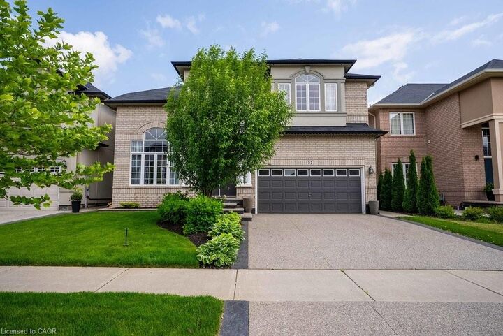 Property Photo:  51 Weaver Drive  ON L9K 0G3 