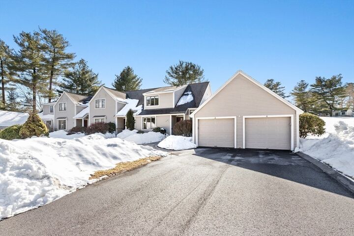 Property Photo:  2 Wedge Court 2  MA 01864 