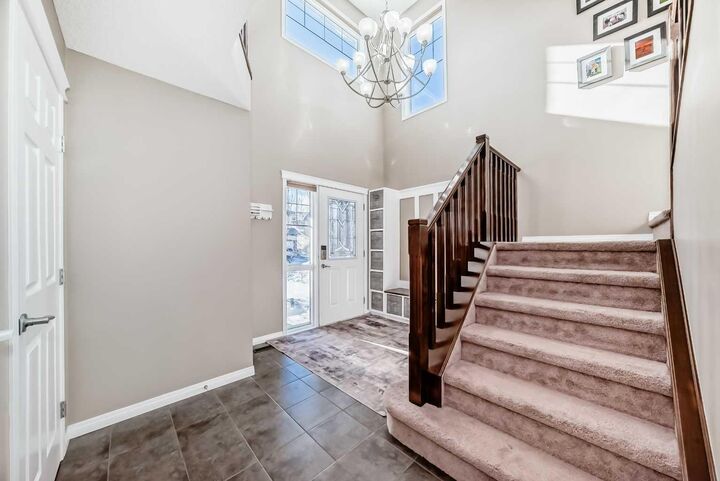 Property Photo:  167 Morningside Circle SW  AB T4B 0L8 