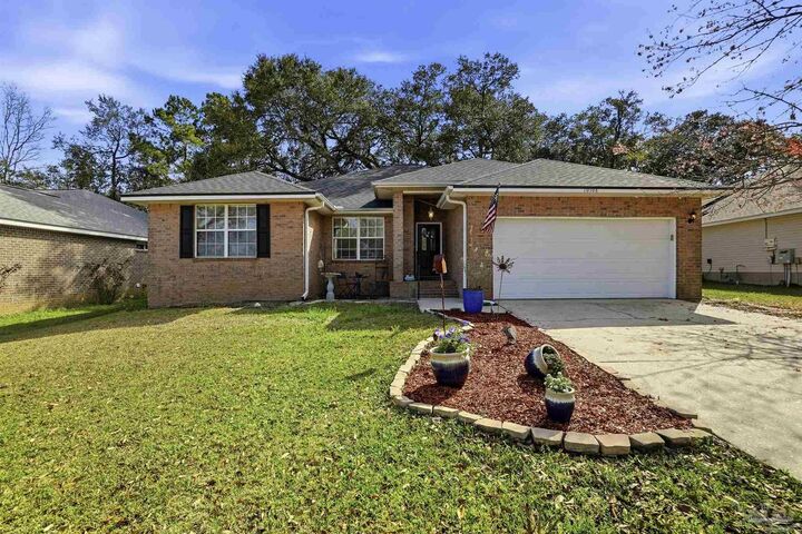 Property Photo:  10108 Crest Ridge Dr  FL 32514 