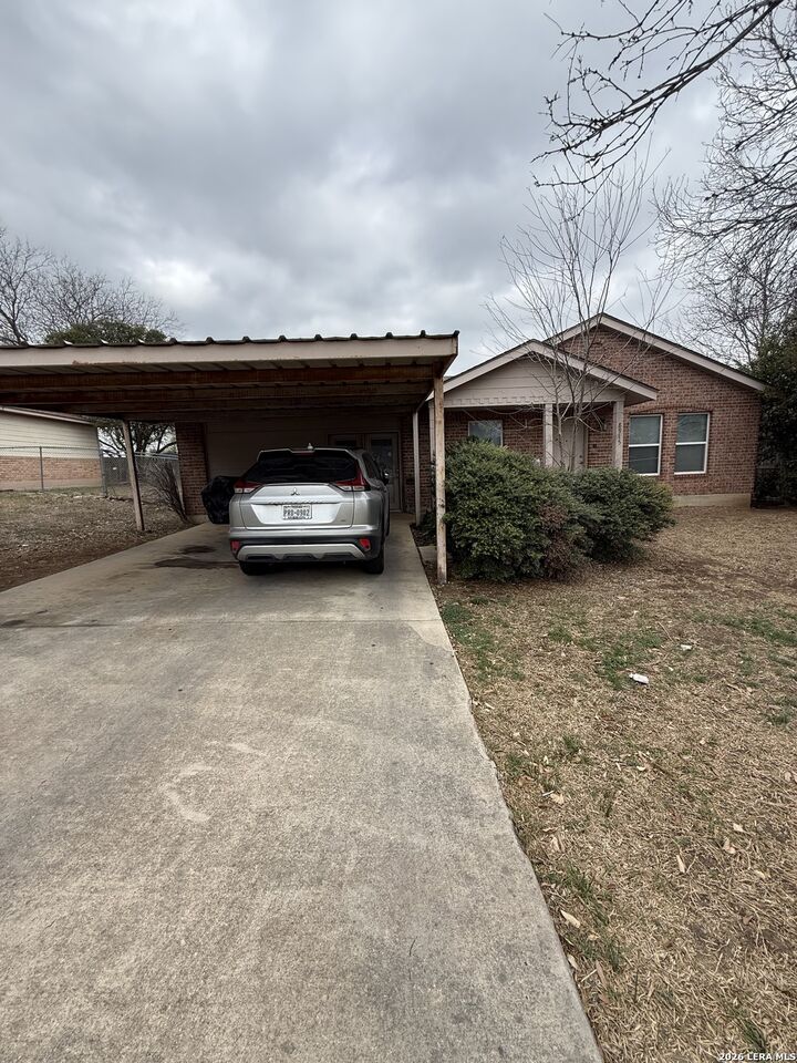 Property Photo:  8915 Slumber St  TX 78109 