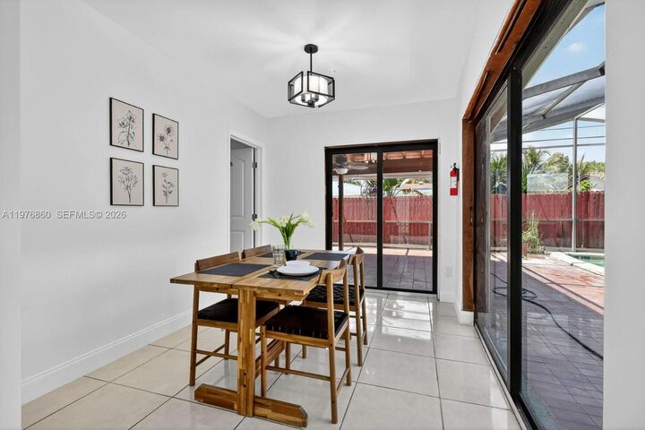 Property Photo:  245 NE 175th St  FL 33162 