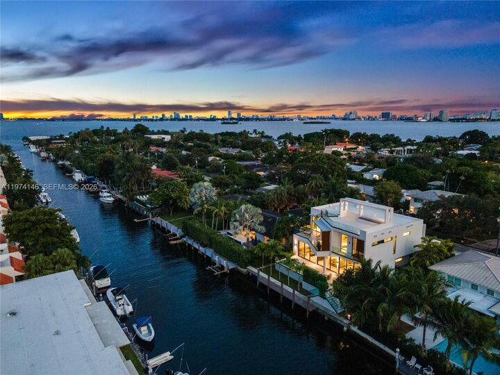 Property Photo:  1379 NE 104th St  FL 33138 