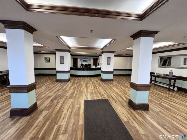 Property Photo:  59 Courtland Avenue Apt 3B  CT 06902 