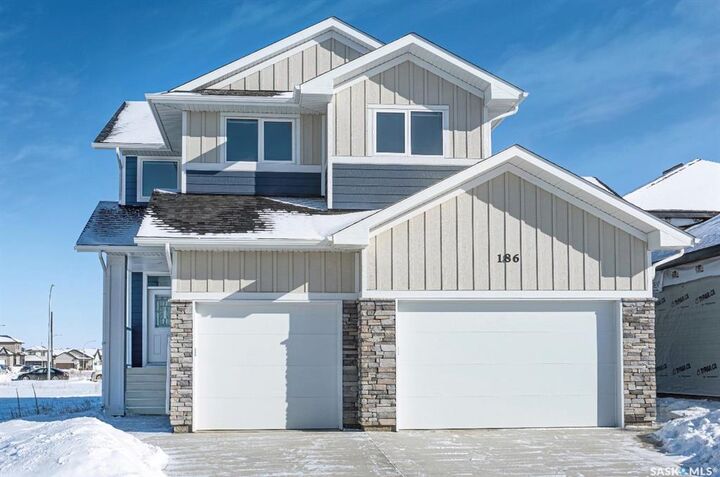 Property Photo:  186 Mazurek Crescent  SK S7V 1S2 