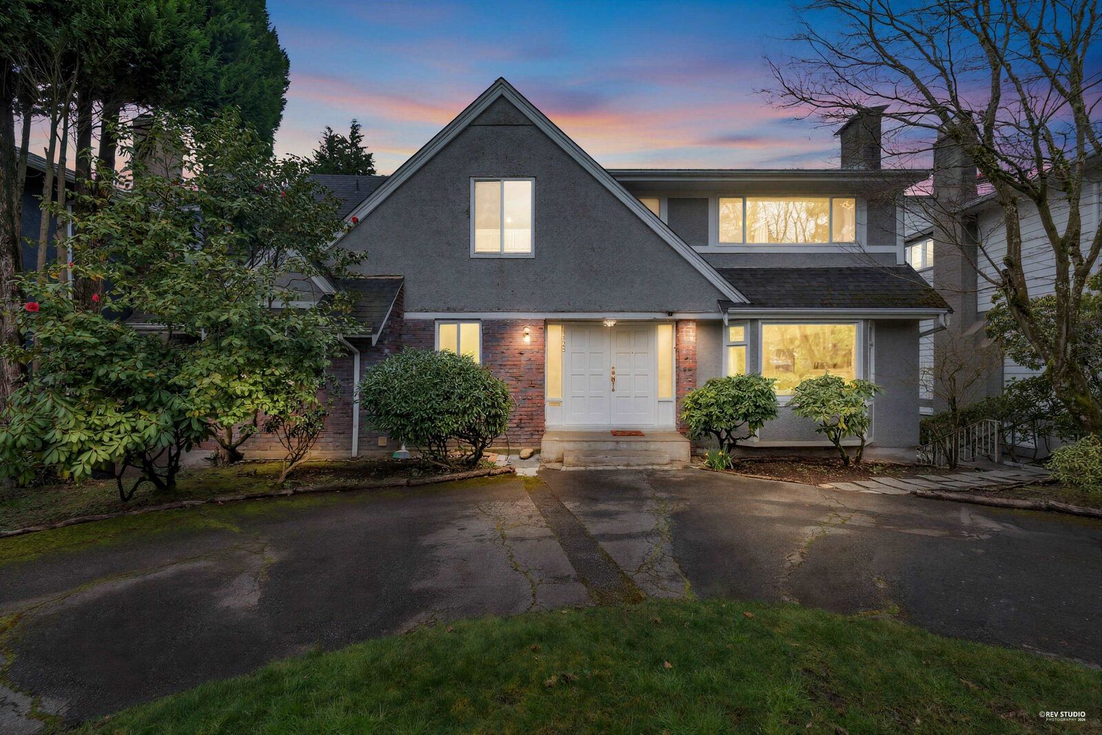 Property Photo: 4425 Maple Street BC V6J 3V9