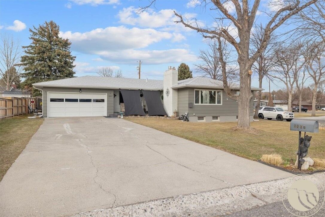 Property Photo: 1807 S Mariposa Lane MT 59102