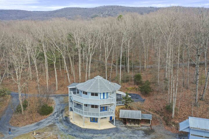 Property Photo: 308 Brush Leaf Ln VA 22842