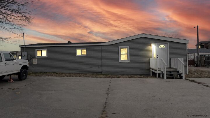 Property Photo: 312 Murray Rd A And B WY 82007