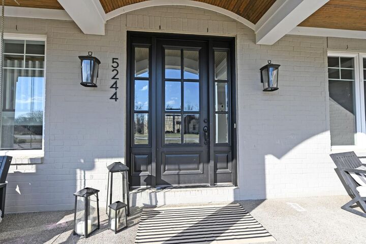 Property Photo: 5244 Sycamore View Drive OH 45040