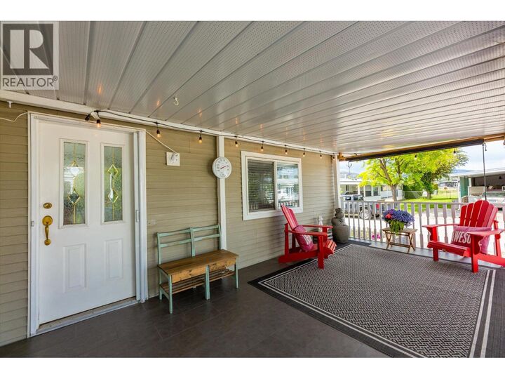 Property Photo:  720 Commonwealth Road 203  BC V4V 1S1 